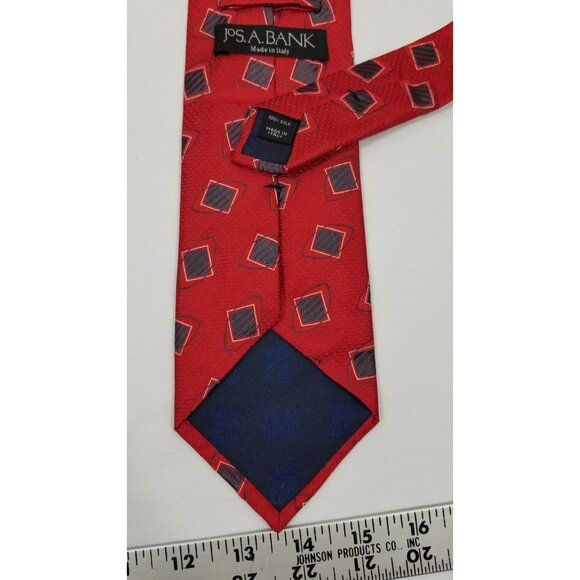 Jos. A. Bank Mens Necktie Red Geometric Squares Silk Tie Made In Italy - Picture 3 of 6